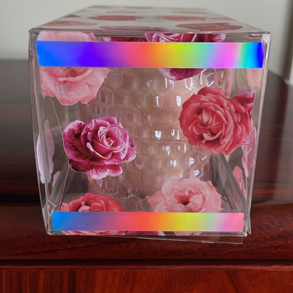 Voluspa Candle Duo, Rose Otto and Rose Champs, 6.5 oz. Each - Picture 6 of 9